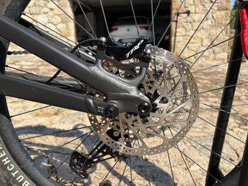 Specialized Status 170 2 2024 2024 Mountainbike de segunda mano, Negro — imagen 9 de 23