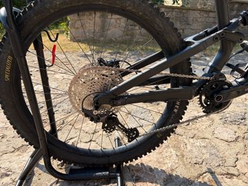 Specialized Status 170 2 2024 2024 Mountainbike de segunda mano, Negro — imagen 2 de 23