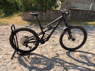Specialized Status 170 2 2024 2024 Mountainbike de segunda mano, Negro — imagen 1 de 23