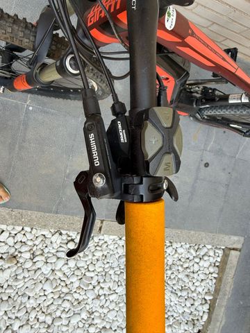 Used Giant Dirt-E+ 1 2017 2017 Mountainbike, Orange, 27.5 — image 6 of 9