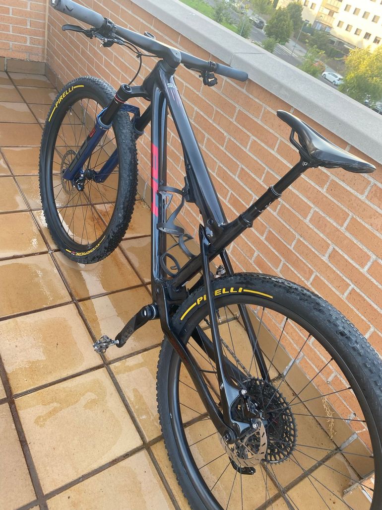 Brugt BH LYNX SLS 9.9 2025 2025 Mountainbike — billede 4 af 6