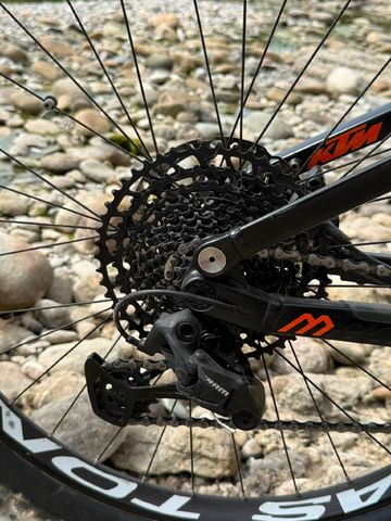 KTM Macina Kapoho LTD 2020 2020 Mountainbike usato, Nero — immagine 3 di 8
