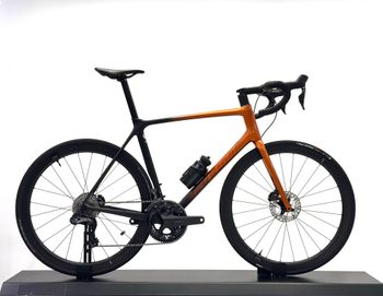 Brugt Giant TCR Advanced Pro Disc 0 Ultegra Di2 2022 2022 Road & Gravel