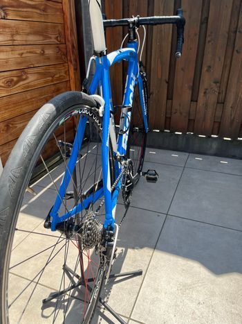 Použité Bianchi Nirone Shimano 105 2011 Road & Gravel — obrázek 26 z 30