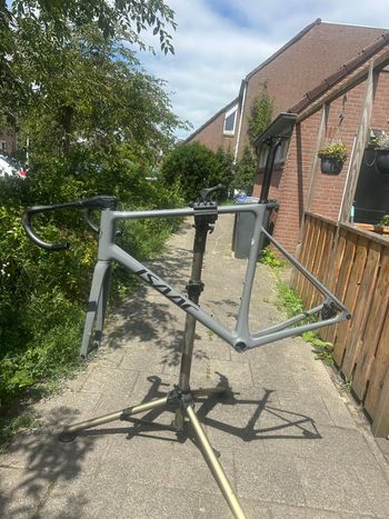Použité Isaac Custom Frameset 2025 Road & Gravel