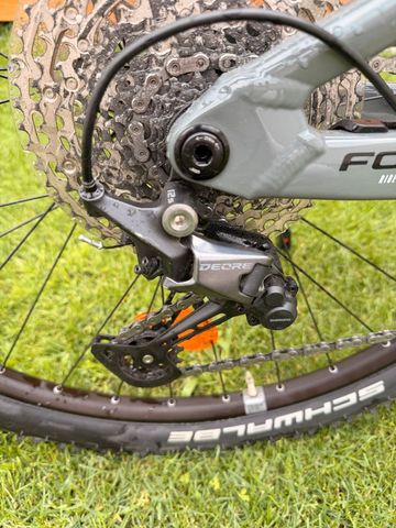 Gebrauchtes Focus THRON² 6.9 EQP ABS 2023 2023 Mountainbike, Hellgrau, other — Bild 3 von 21
