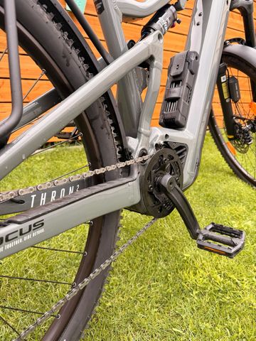 Gebrauchtes Focus THRON² 6.9 EQP ABS 2023 2023 Mountainbike, Hellgrau, other — Bild 20 von 21