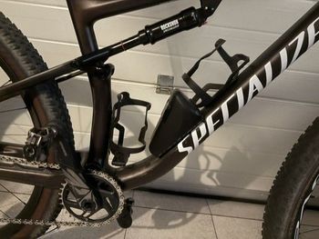Specialized Epic Pro 2022 2022 Mountainbike usato, Nero — immagine 4 di 5