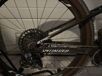 Specialized Epic Pro 2022 2022 Mountainbike usato, Nero — immagine 3 di 5
