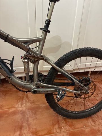 Used Specialized M5 FSR 2009 Mountainbike, Light Gray — image 5 of 12