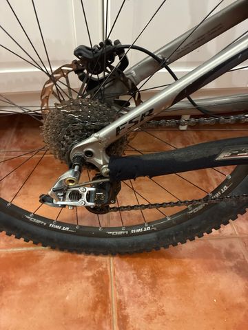 Used Specialized M5 FSR 2009 Mountainbike, Light Gray — image 10 of 12