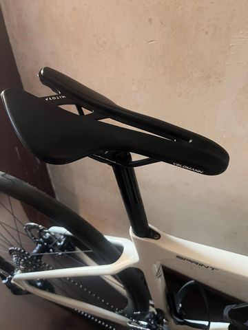 Używany Bianchi Sprint 105 2024 2024 Road & Gravel — zdjęcie 10 z 11