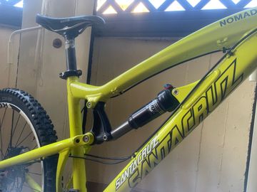 Used Santa Cruz Nomad Shimano SLX 2014 Mountainbike, Orange — image 4 of 6