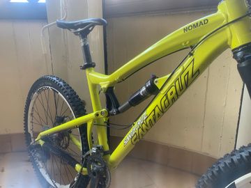 Used Santa Cruz Nomad Shimano SLX 2014 Mountainbike, Orange — image 5 of 6