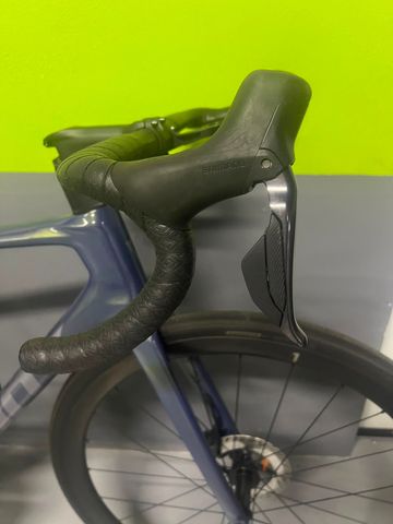 Gebrauchtes Giant Defy Advanced Pro 0 2025 2025 Road & Gravel, Violett — Bild 8 von 15