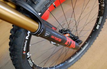 Gebrauchtes BMC TRAILFOX AMP SX 2019 2019 Mountainbike, Rot — Bild 4 von 5