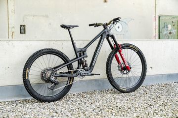 Brugt Propain SPINDRIFT 5 CF Ultimate 2025 2025 Mountainbike — billede 10 af 14