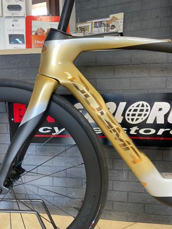 Używany Pinarello Dogma Frameset 2027 2027 Road & Gravel — zdjęcie 2 z 4
