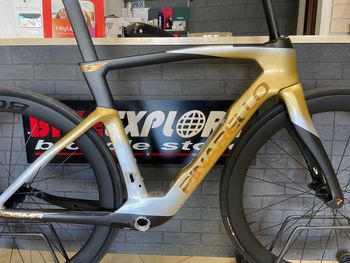 Używany Pinarello Dogma Frameset 2027 2027 Road & Gravel — zdjęcie 4 z 4