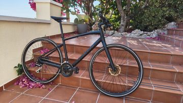 Specialized Sirrus Urban de segunda mano, Negro — imagen 1 de 7