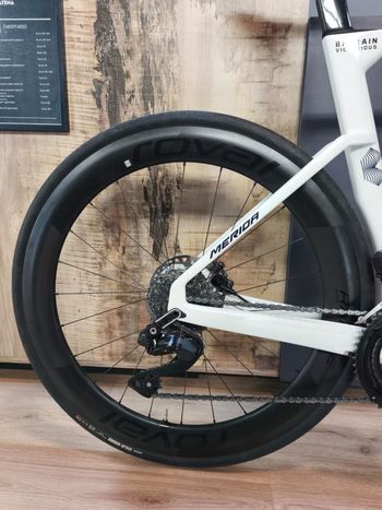 Tweedehands Merida REACTO 6000 2026 2026 Road & Gravel — afbeelding 6 van 14
