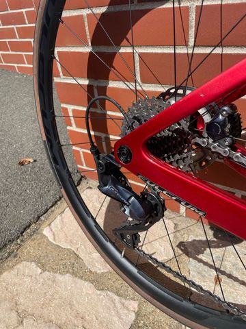 Used Van rysel Edr Shimano Ultegra 2023 Road & Gravel, Red — image 3 of 8