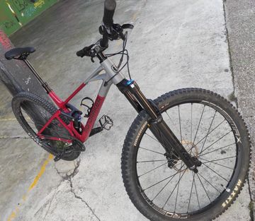 Używany Mondraker RAZE R 2023 2023 Mountainbike — zdjęcie 3 z 3