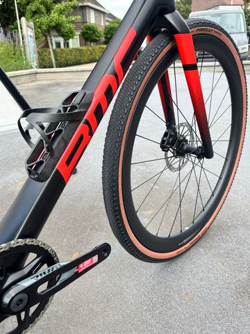 Używany BMC Kaius 01 FOUR 2026 2026 Road & Gravel — zdjęcie 3 z 8