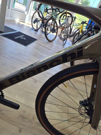 Używany Bianchi Impulso COMP 2026 2026 Road & Gravel — zdjęcie 2 z 5
