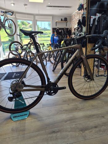Bianchi Impulso COMP 2026 2026 Route & Gravel d'occasion