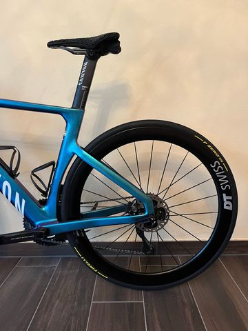 Używany Canyon Aeroad CFR Di2 2025 2025 Road & Gravel — zdjęcie 6 z 11