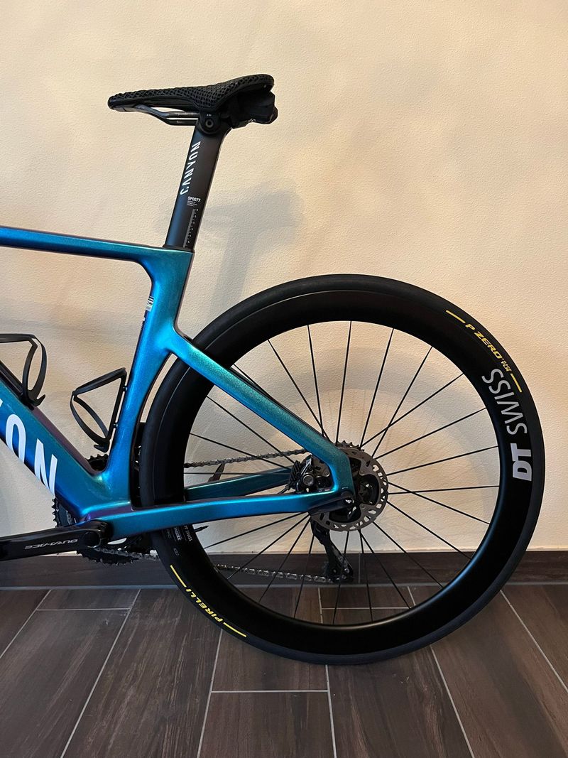 Używany Canyon Aeroad CFR Di2 2025 2025 Road & Gravel — zdjęcie 6 z 11
