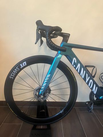 Używany Canyon Aeroad CFR Di2 2025 2025 Road & Gravel — zdjęcie 4 z 11