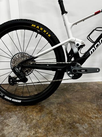 Gebrauchtes Mondraker F-PODIUM RS 2024 2024 Mountainbike, Schwarz, 29 — Bild 3 von 8