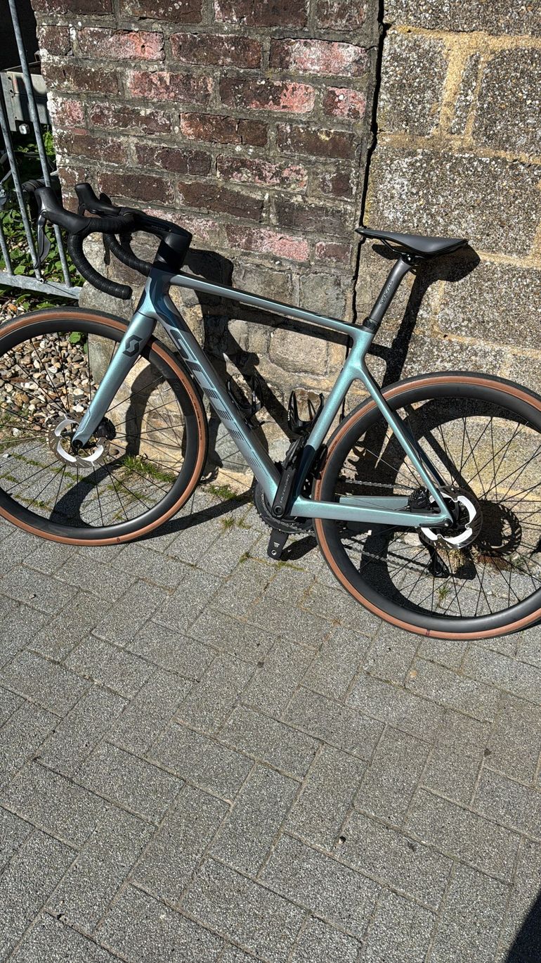 Brugt Scott Addict RC 15 2024 2024 Road & Gravel — billede 2 af 2
