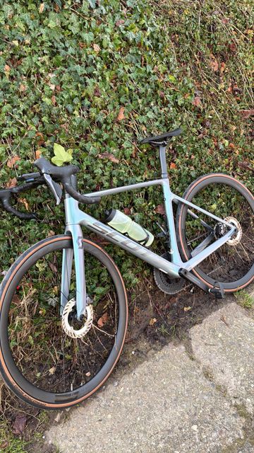Brugt Scott Addict RC 15 2024 2024 Road & Gravel — billede 1 af 2