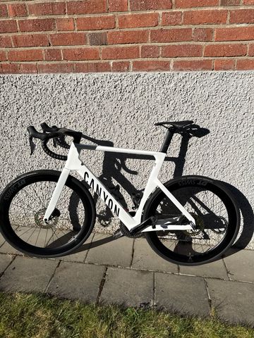 Brugt Canyon Aeroad CF SLX 7 Di2 2026 2026 Road & Gravel — billede 2 af 9