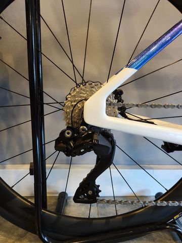 Tweedehands Megamo PULSE 15 CW 2026 2026 Road & Gravel — afbeelding 4 van 11