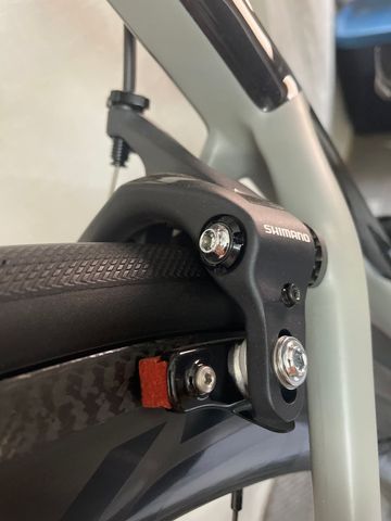 Used Specialized Tarmac Shimano 105 Di2 2019 Road & Gravel, Light Gray — image 6 of 6