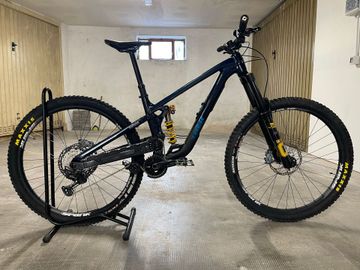 Brugt Trek Slash 8 Gen 6 2024 2024 Mountainbike — billede 1 af 13
