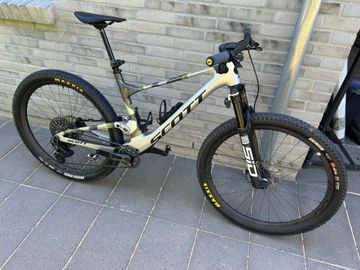 Brugt Scott Spark RC World Cup 2025 2025 Mountainbike — billede 9 af 9