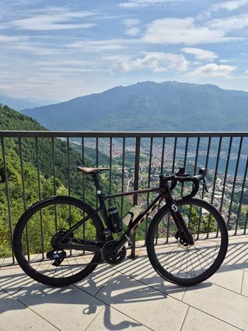 Used Scott Addict RC 10 2023 2023 Road & Gravel