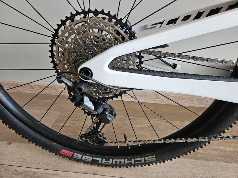 Brugt Scott Spark RC Team 2024 2024 Mountainbike — billede 9 af 10