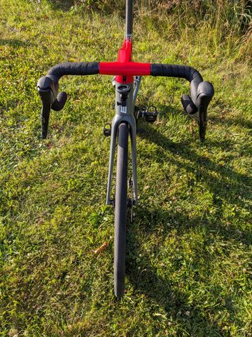 BMC Teammachine SRAM Red eTap AXS 2023 Road & Gravel usato, Grigio chiaro — immagine 13 di 25