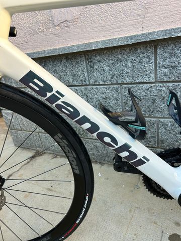 Tweedehands Bianchi Sprint 105 2024 2024 Road & Gravel — afbeelding 17 van 25