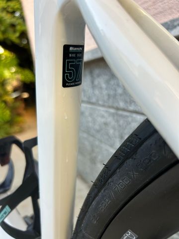 Tweedehands Bianchi Sprint 105 2024 2024 Road & Gravel — afbeelding 14 van 25