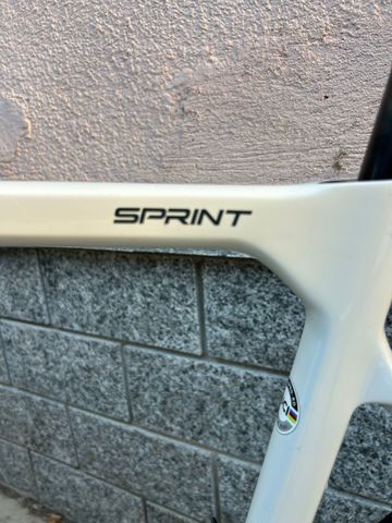 Tweedehands Bianchi Sprint 105 2024 2024 Road & Gravel — afbeelding 15 van 25