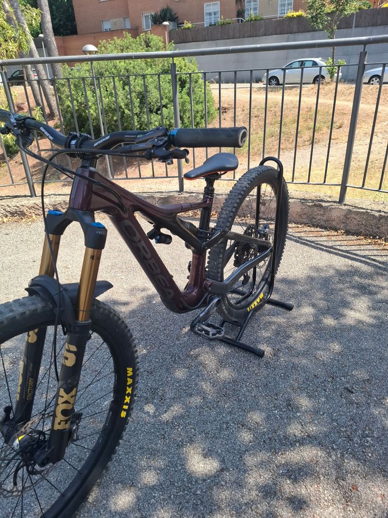 Orbea Rallon 2023 Mountainbike de segunda mano, Morado — imagen 2 de 11