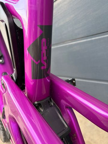 Used Santa Cruz Heckler SRAM GX 2024 Mountainbike, Purple, Mixed — image 13 of 24
