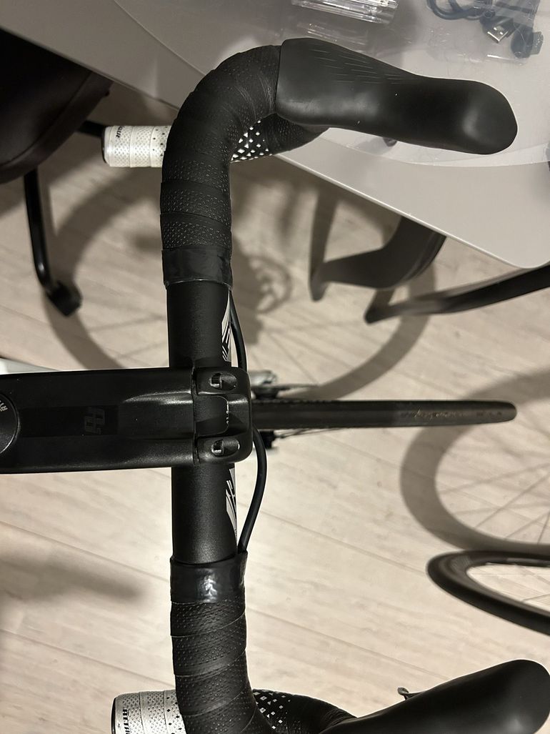 Gusto Custom Shimano 105 2025 Road & Gravel d'occasion — image 7 sur 7